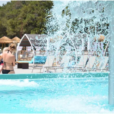 Bungalow Pino Nero Bilocale 4 Pax * Μπιμπιόνε